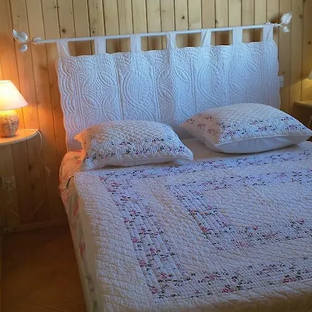 Holiday home L'aubepine